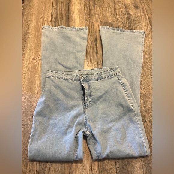Denim - 🌱🦢4 FOR $15!🦢🌱 Light Blue Denim Jeans